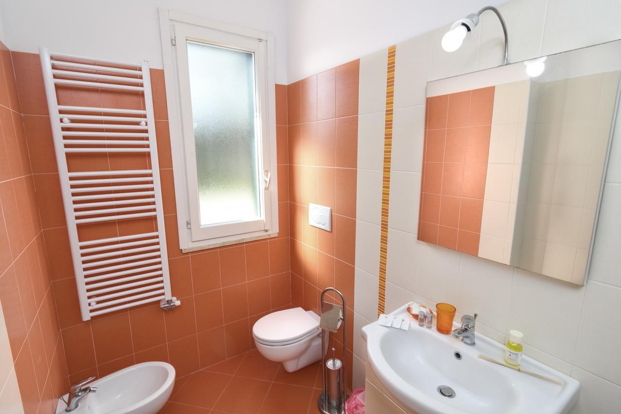 B&B Villa Genny A Pochi Passi Dal Mare San Cataldo  Exteriér fotografie